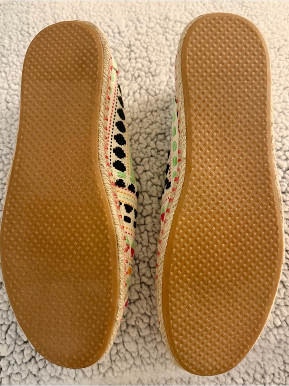 Toms Cream Espadrille Slip-On with Multicolor Embroidered Pattern - Picture 7 of 8